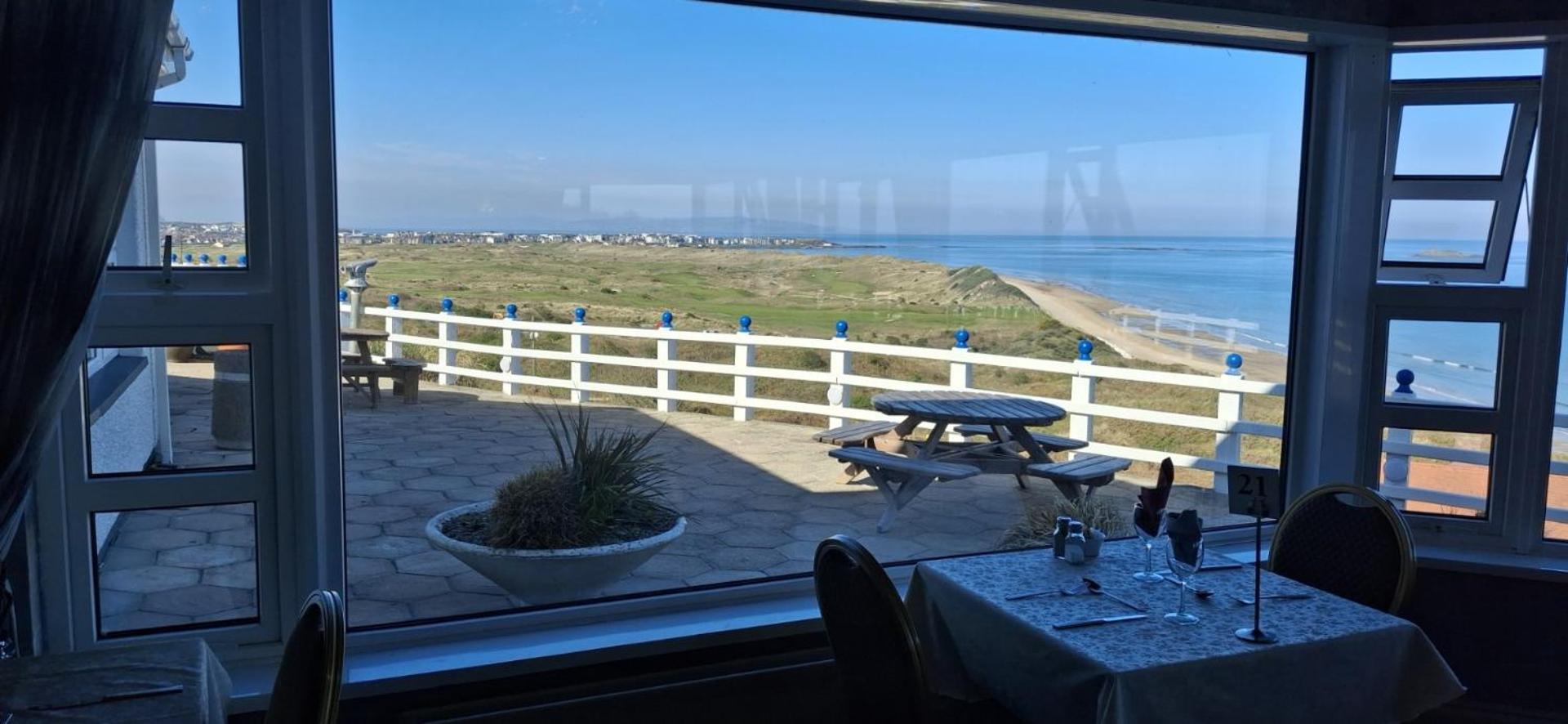 Royal Court Hotel Portrush Ngoại thất bức ảnh